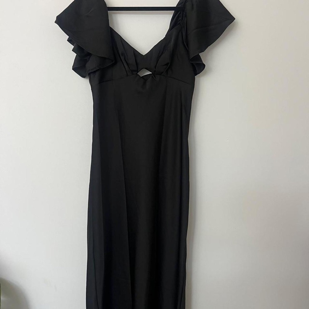 Black Ruffle-Sleeve Maxi Dress
